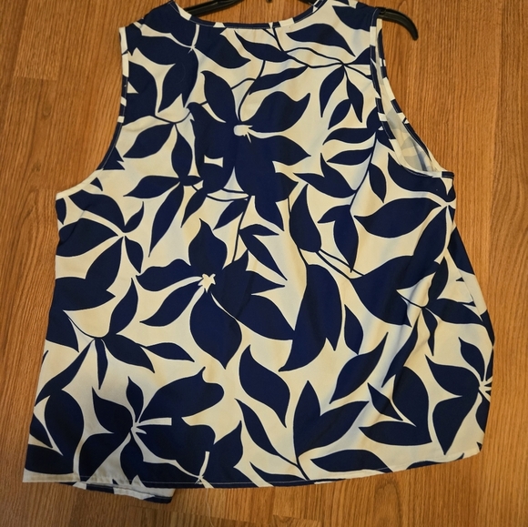 SHEIN Navy Leaf Print Blouse - Picture 2 of 5